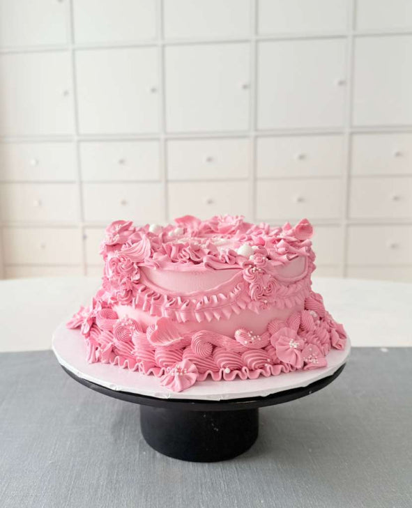 Frilly Round Cake